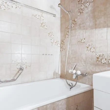 Apartamento Charming Alpine With View 5min To Ost *